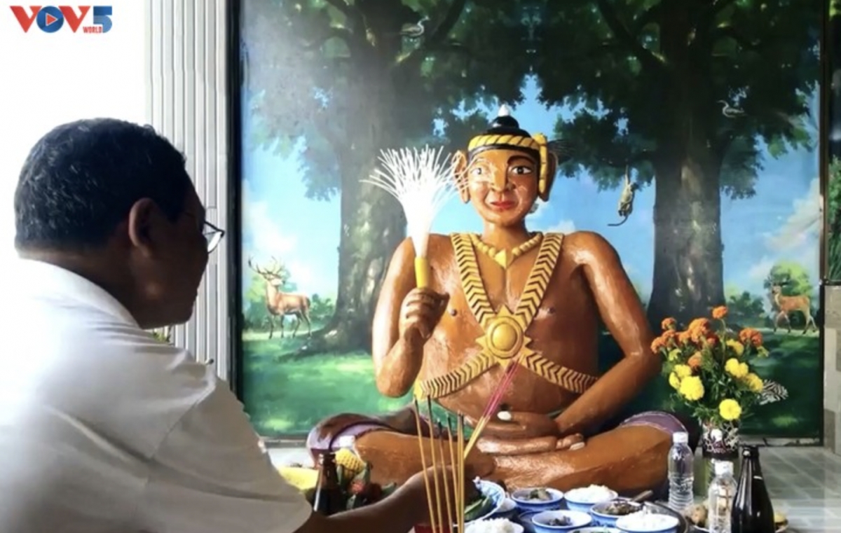 dom long neak ta festival of the khmer in tra vinh picture 1 dom long neak ta festival of the khmer in tra vinh picture 1