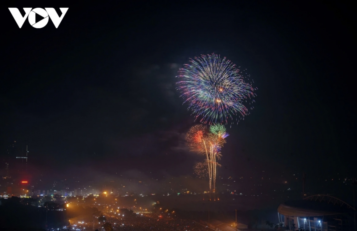 fireworks to mark major national anniversaries at hanoi s f1 racetrack picture 1 fireworks to mark major national anniversaries at hanoi s f1 racetrack picture 1