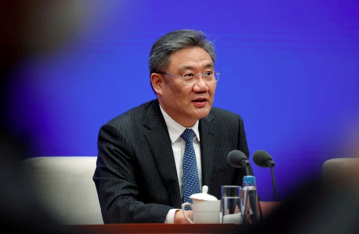 Trung Quốc tiếp tục phản đối EU trừng phạt hai ngân hàng Trung Quốc