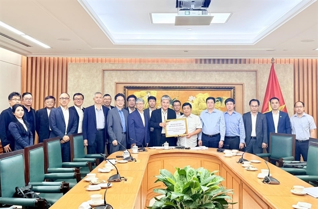 vietnam positioned to become key link in global semiconductor industry deputy pm picture 1 vietnam positioned to become key link in global semiconductor industry deputy pm picture 1