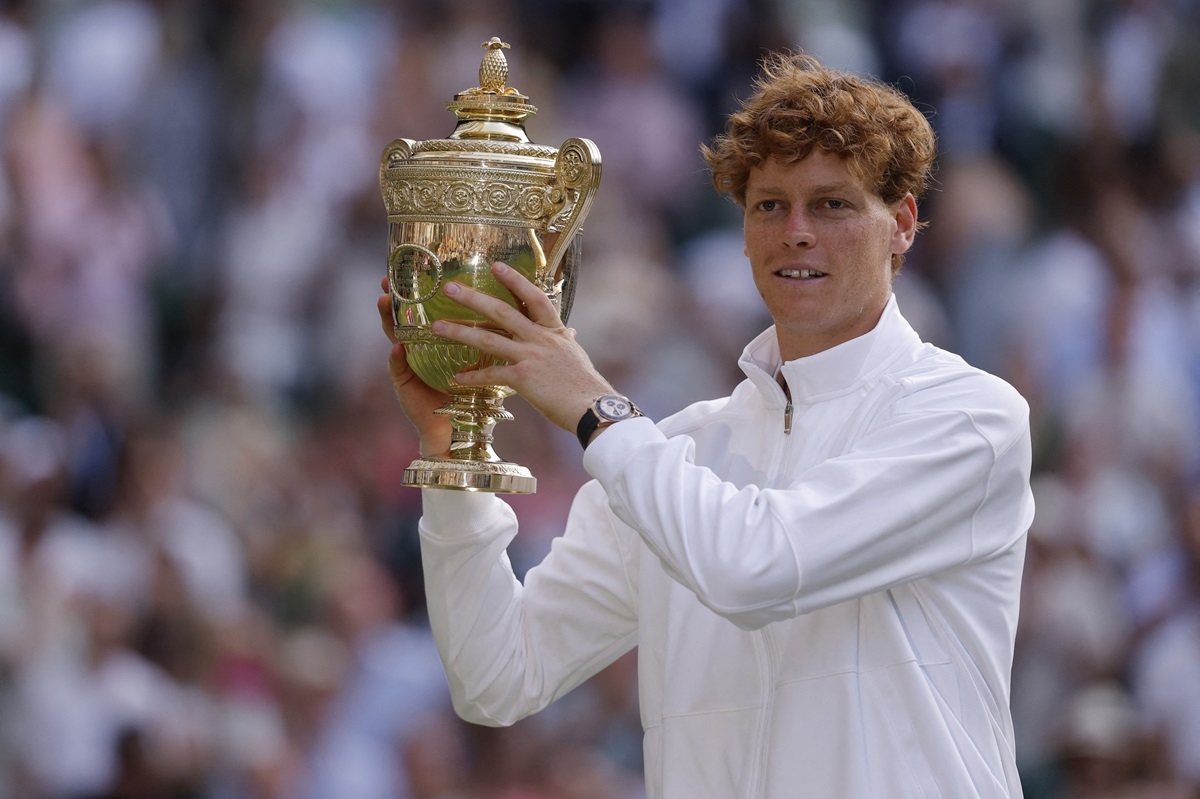 Sinner đánh bại Alcaraz, lần đầu vô địch Wimbledon