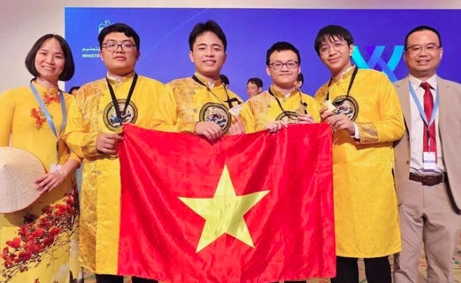 all vietnamese students win golds at int l chemistry olympiad 2025 picture 1 all vietnamese students win golds at int l chemistry olympiad 2025 picture 1