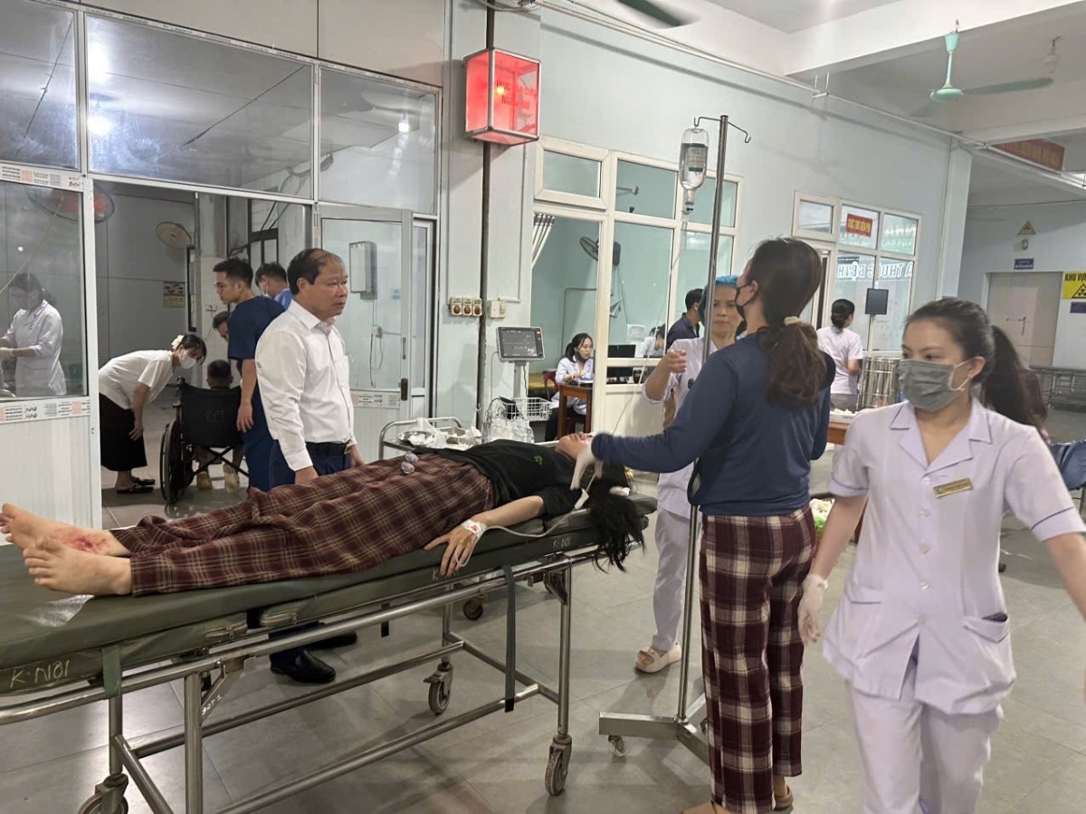 Tai nạn xe khách tại Hà Tĩnh, 9 người chết, 16 người bị thương