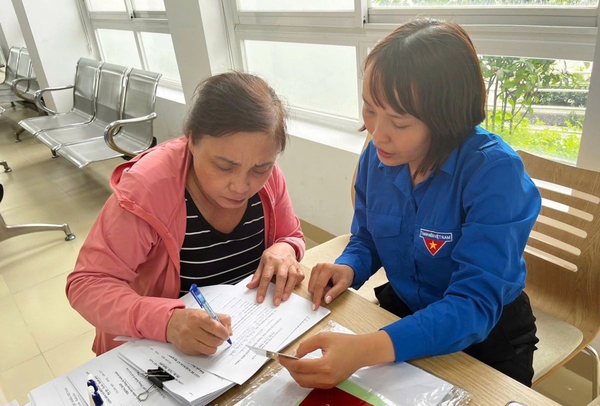 Huy động gần 4000 đoàn viên, thanh niên hỗ trợ chính quyền hai cấp ở Hà Nội