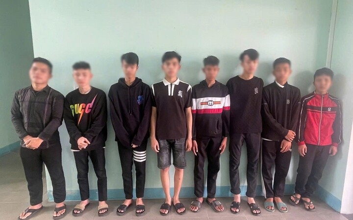 ngăn chặn nhóm thanh thiếu niên vác hàng nóng đi giải quyết mâu thuẫn hình ảnh 1 ngan chan nhom thanh thieu nien vac hang nong di giai quyet mau thuan hinh anh 1