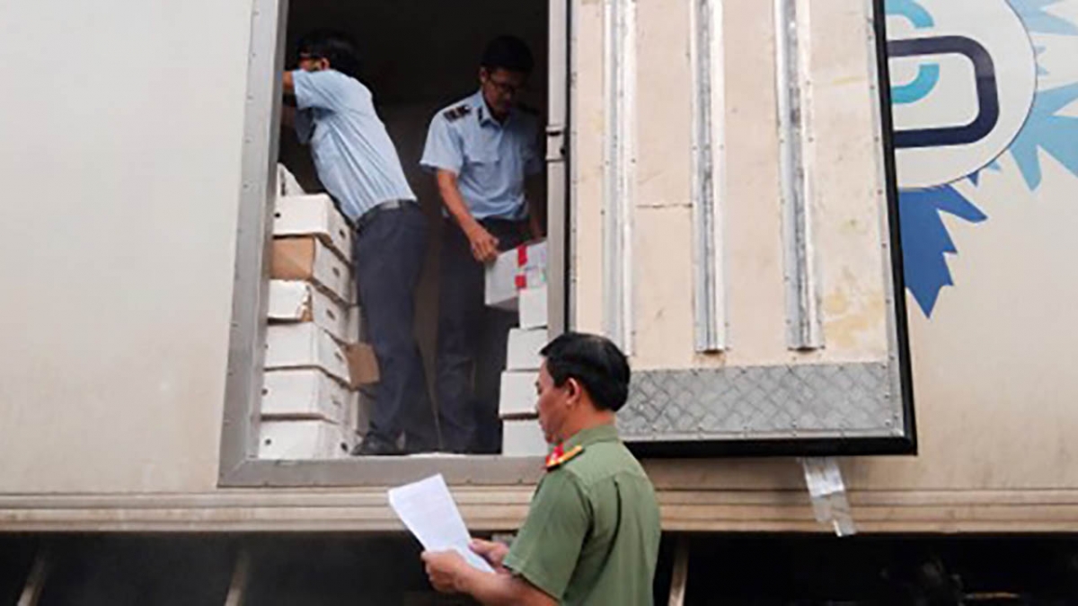 Tiêu hủy 520 kg thịt đông lạnh không đảm bảo vệ sinh an toàn thực phẩm