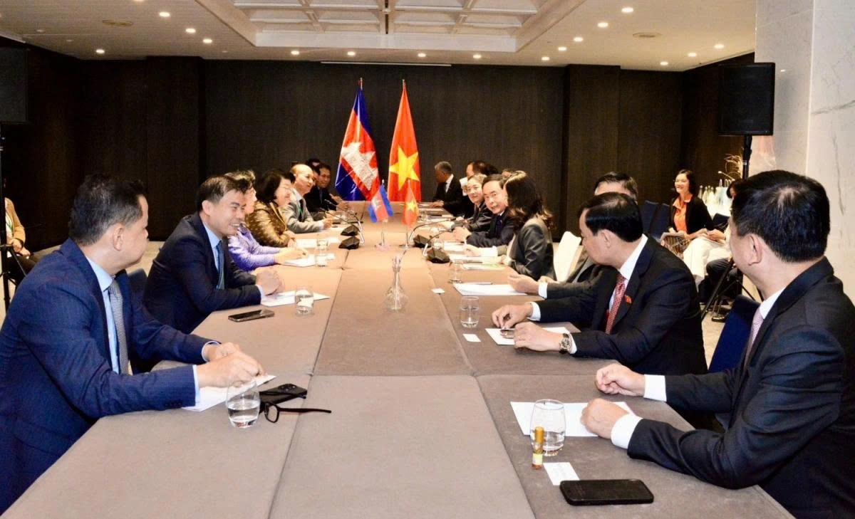 vietnam and cambodia vow to strengthen political trust during parliamentary talks picture 2 vietnam and cambodia vow to strengthen political trust during parliamentary talks picture 2