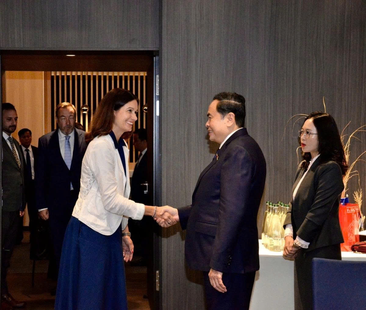 vietnam and switzerland enhance parliamentary cooperation picture 1 vietnam and switzerland enhance parliamentary cooperation picture 1