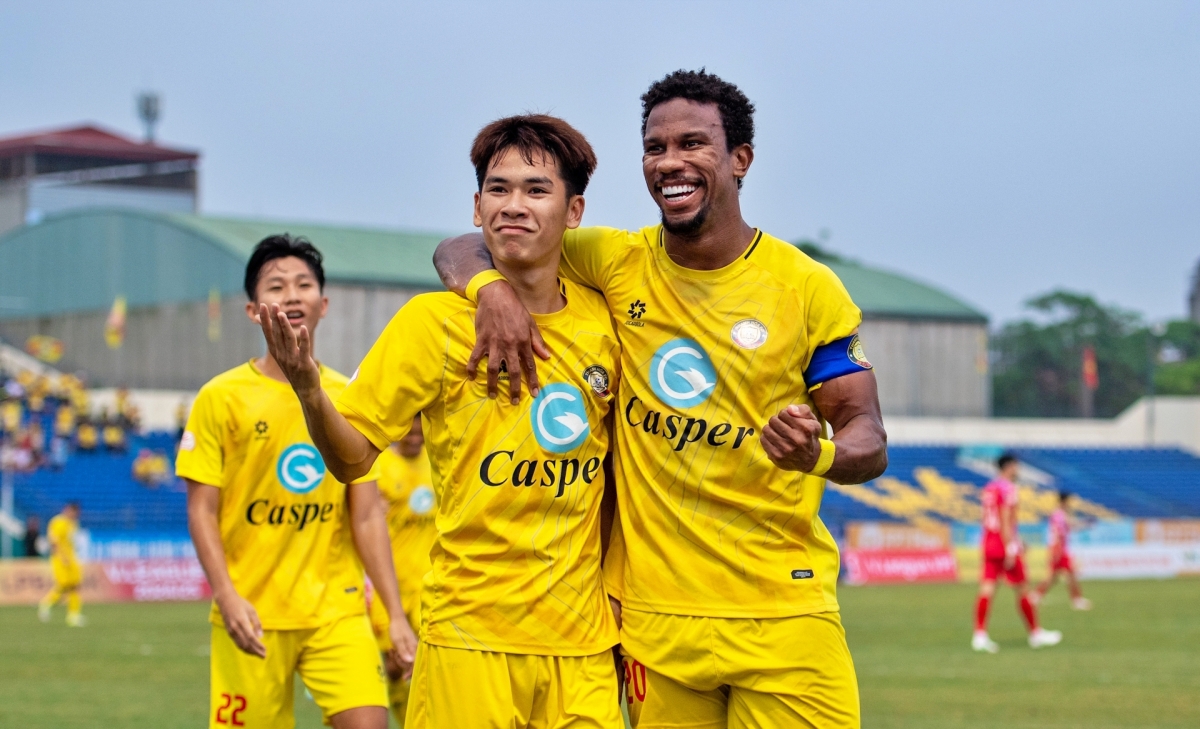 vì sao hlv kim sang sik loại cầu thủ trẻ xuất sắc nhất v-league 24 25 hình ảnh 1 vi sao hlv kim sang sik loai cau thu tre xuat sac nhat v-league 24 25 hinh anh 1