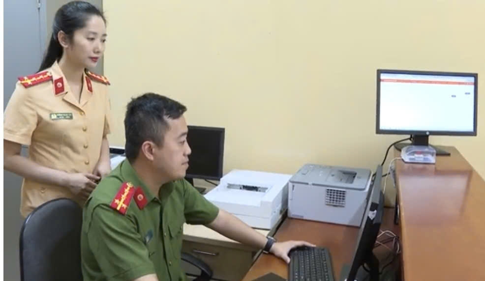 Công an cấp xã bám sát địa bàn để giải quyết vấn đề từ sớm, từ xa