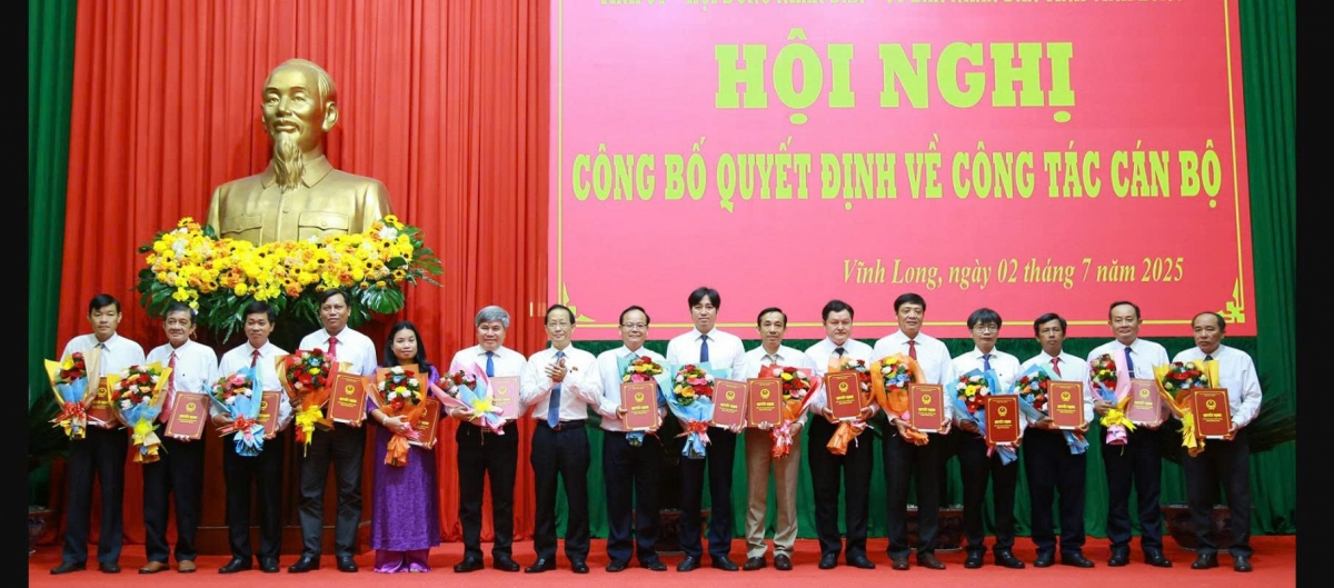 Vĩnh Long công bố lãnh đạo các sở mới