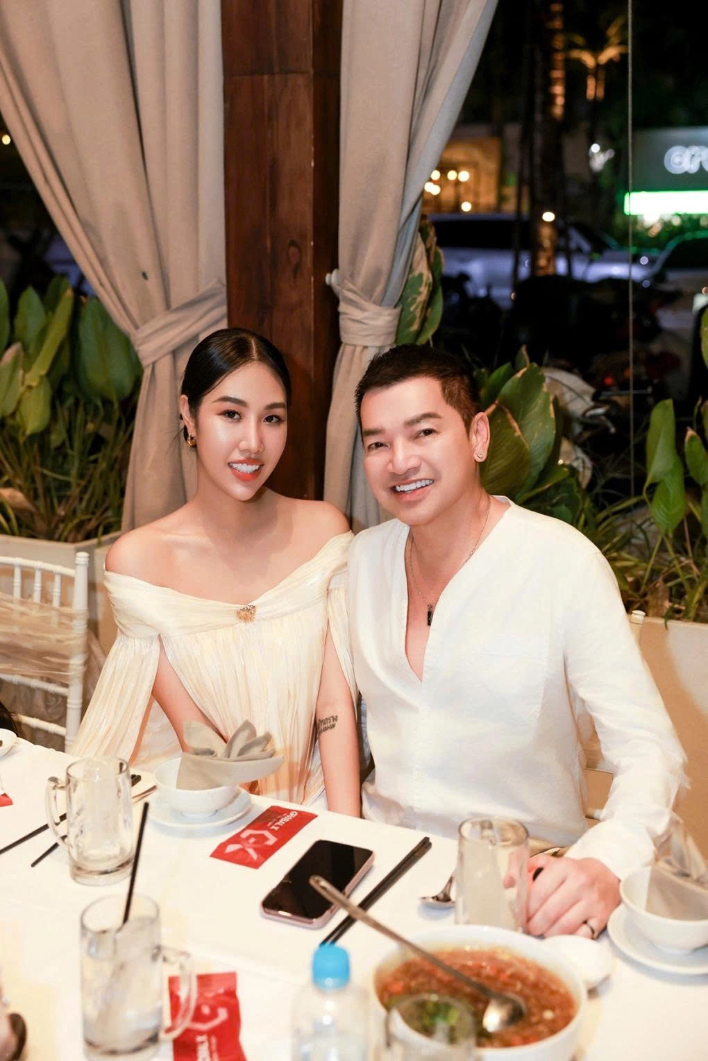 sao việt 3 7 Đông nhi - Ông cao thắng ngắm hoàng hôn ở singapore hình ảnh 4 sao viet 3 7 Dong nhi - Ong cao thang ngam hoang hon o singapore hinh anh 4
