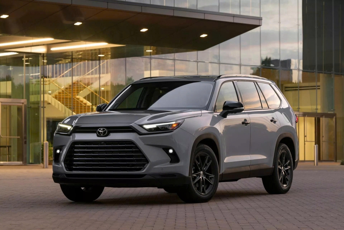 Toyota hoãn ra mắt SUV điện mới đến năm 2028 để dồn lực cho Grand Highlander