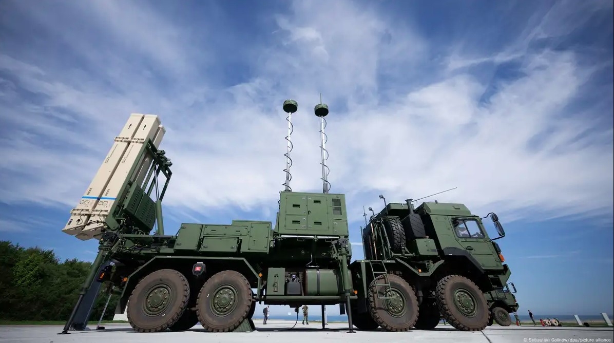 Sát thủ phòng không châu Âu có thay thế được lá chắn thép Patriot cho Ukraine?