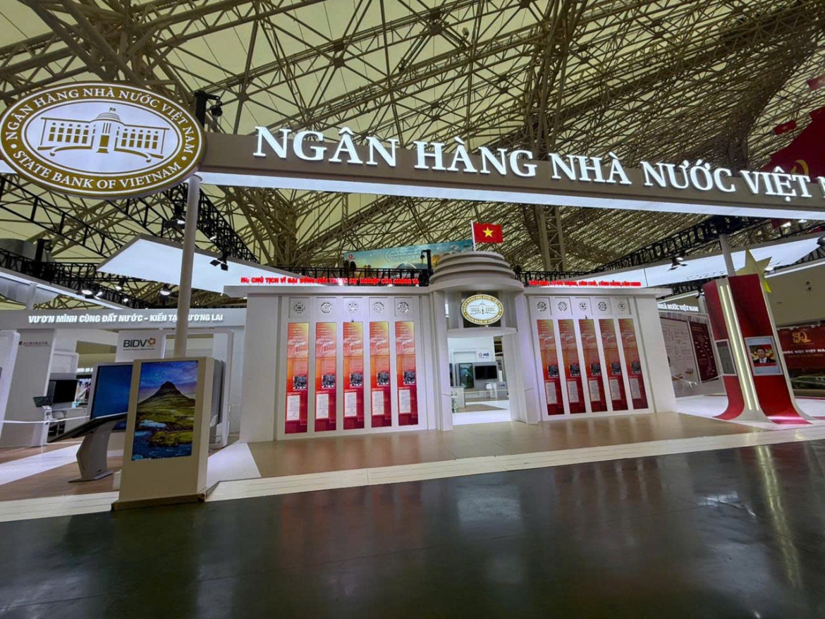 dau an 80 nam nganh ngan hang dong hanh cung dat nuoc hinh anh 1