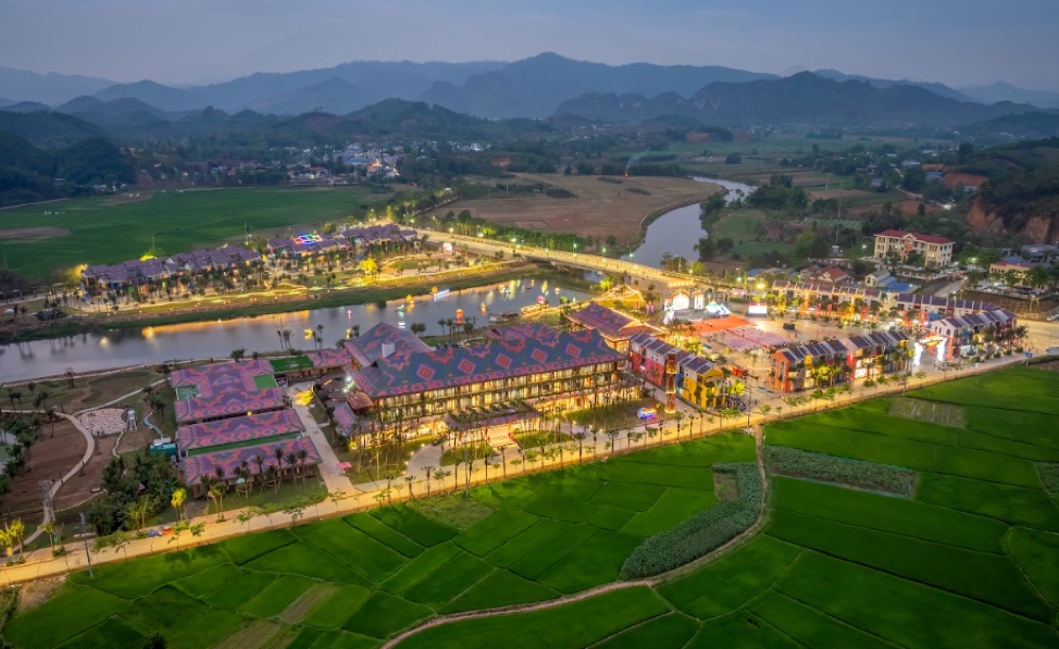 flamingo heritage onsen resort giu gin lich su, di san, van hoa tan trao hinh anh 1