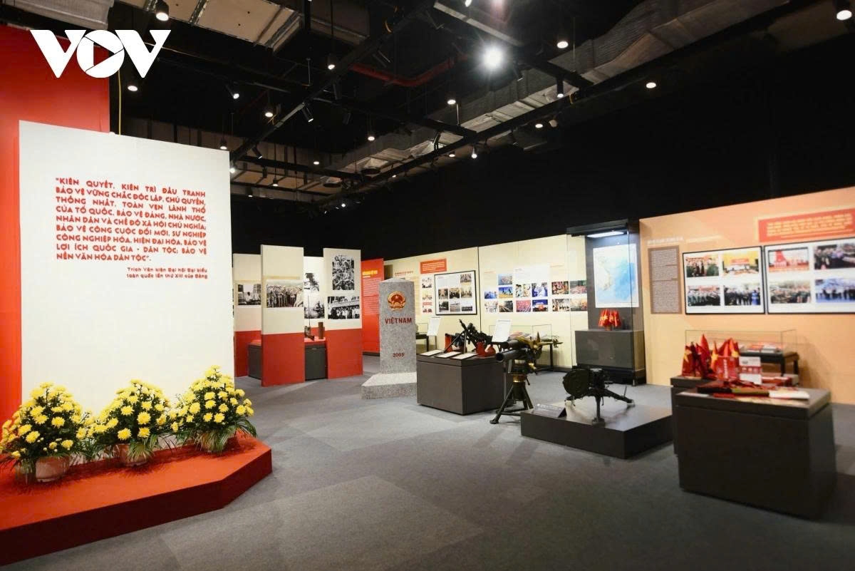 hundreds of precious documents vividly depict vietnam s 80-year journey picture 2