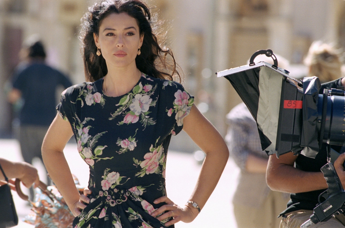 monica bellucci trong bo phim malena 25 nam nhin lai mot ve dep bat tu hinh anh 3