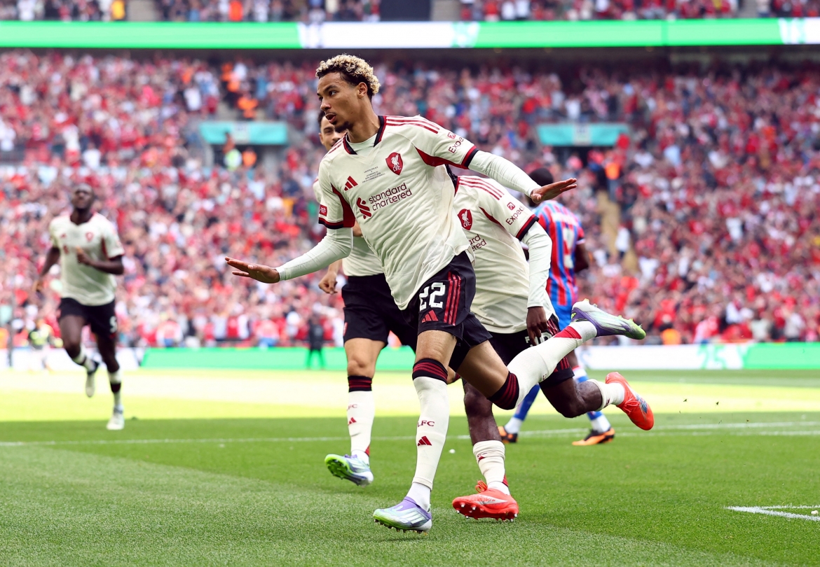 crystal palace thang kich tinh liverpool de gianh sieu cup anh hinh anh 26
