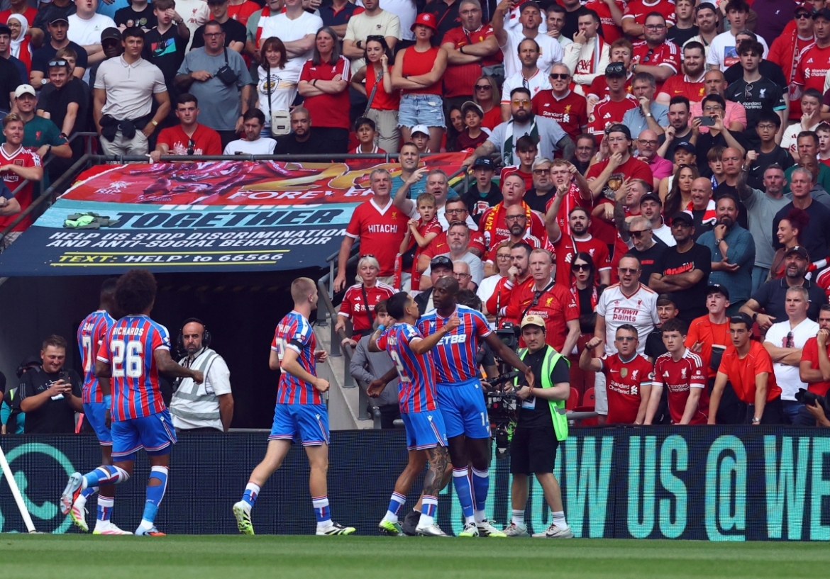 crystal palace thang kich tinh liverpool de gianh sieu cup anh hinh anh 29
