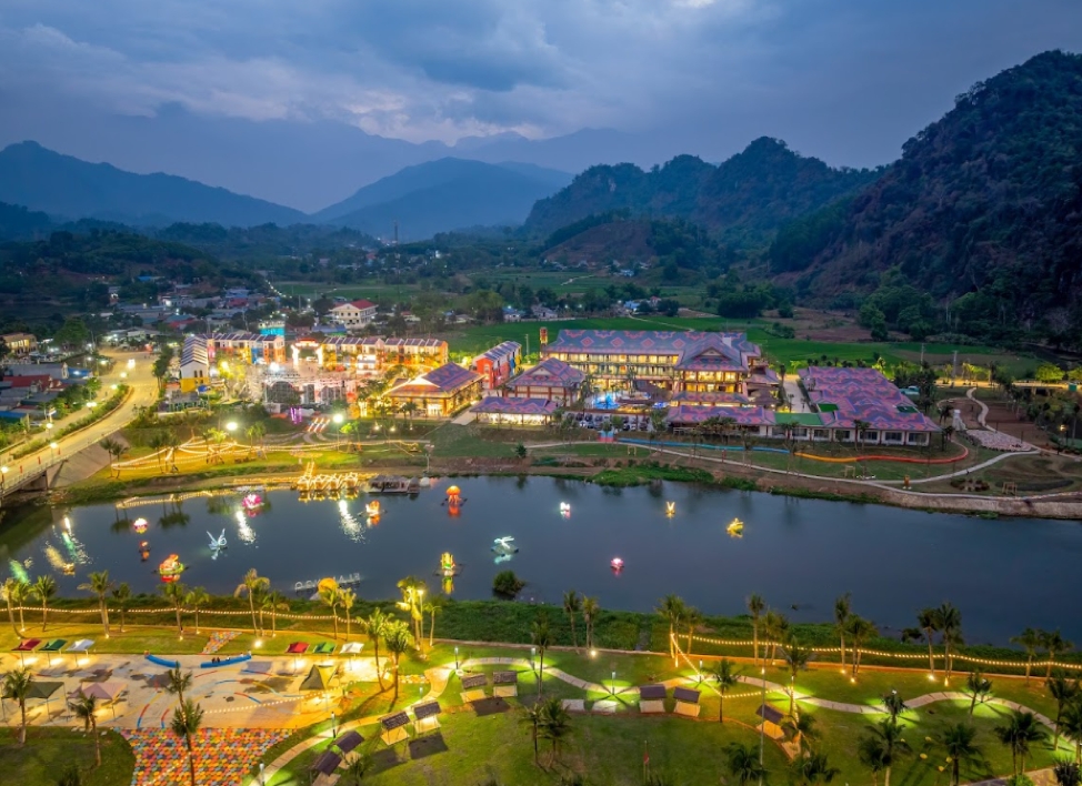 flamingo heritage onsen resort giu gin lich su, di san, van hoa tan trao hinh anh 2