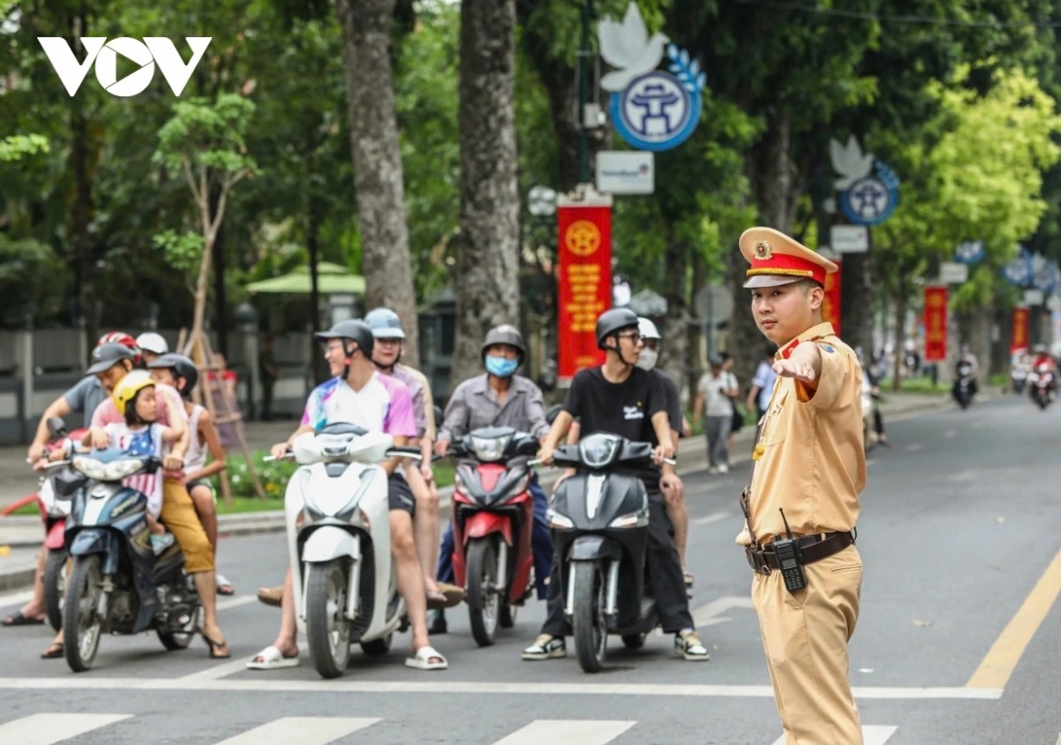 phuong an phan luong giao thong phuc vu trien lam thanh tuu kinh te - xa hoi hinh anh 1