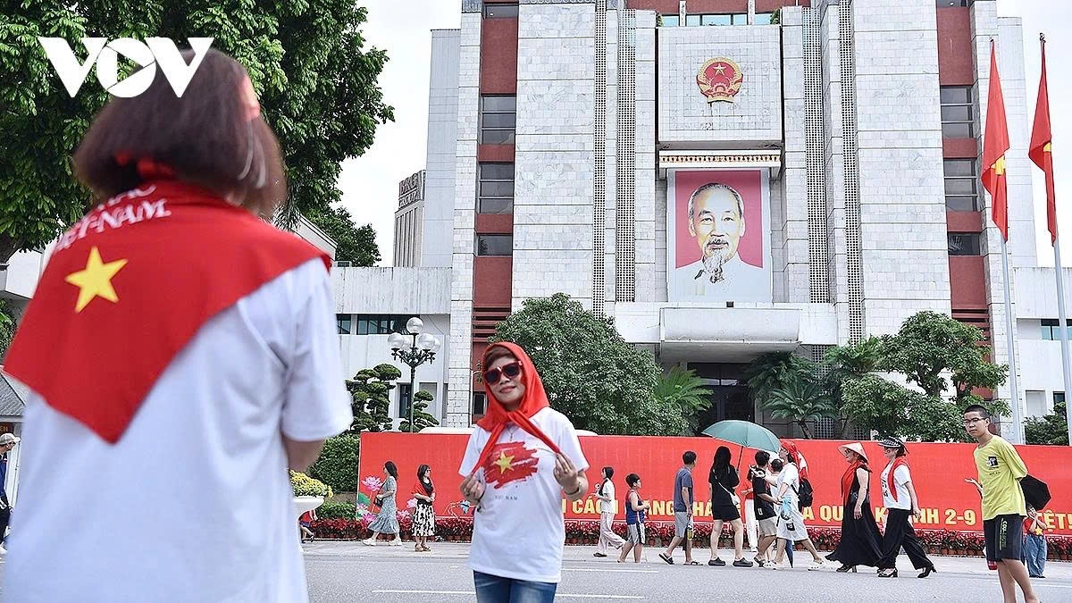 hanoi buzzes from dawn to dusk ahead of national day celebration picture 5 hanoi buzzes from dawn to dusk ahead of national day celebration picture 5