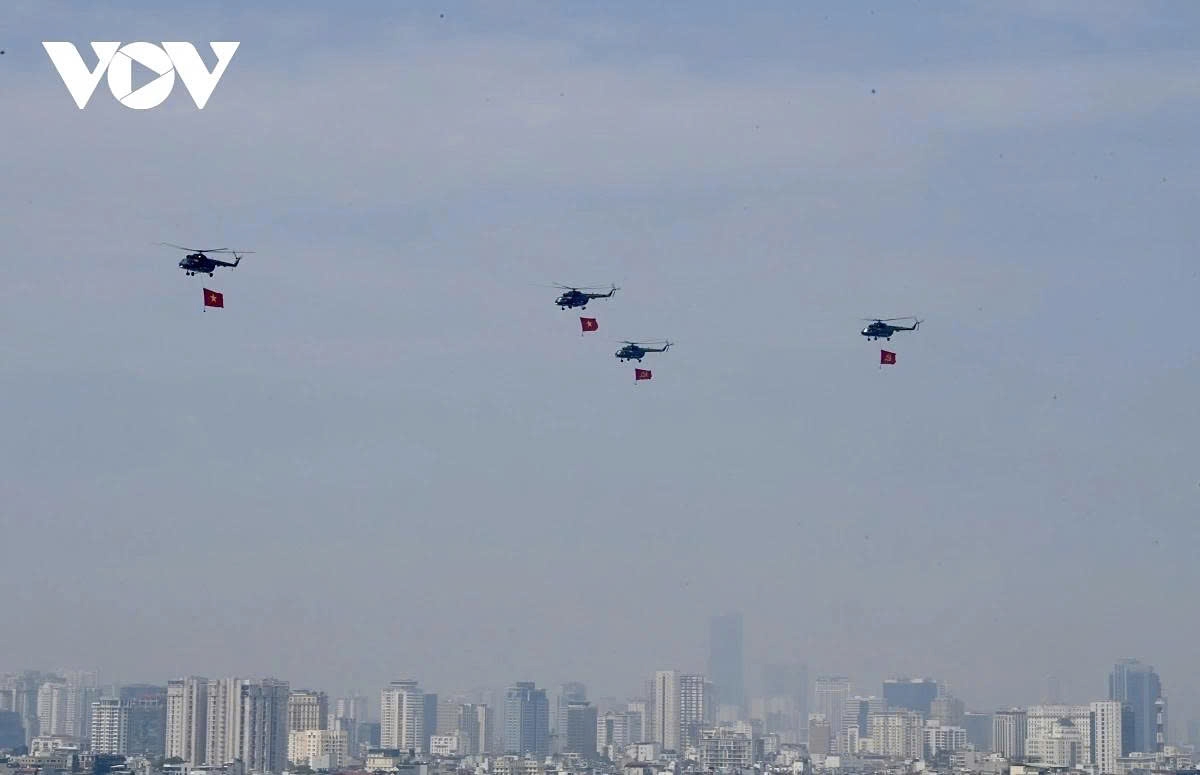 national day parade countdown su-30mk2 fighter jets perform aerobatic maneuvers picture 5 national day parade countdown su-30mk2 fighter jets perform aerobatic maneuvers picture 5