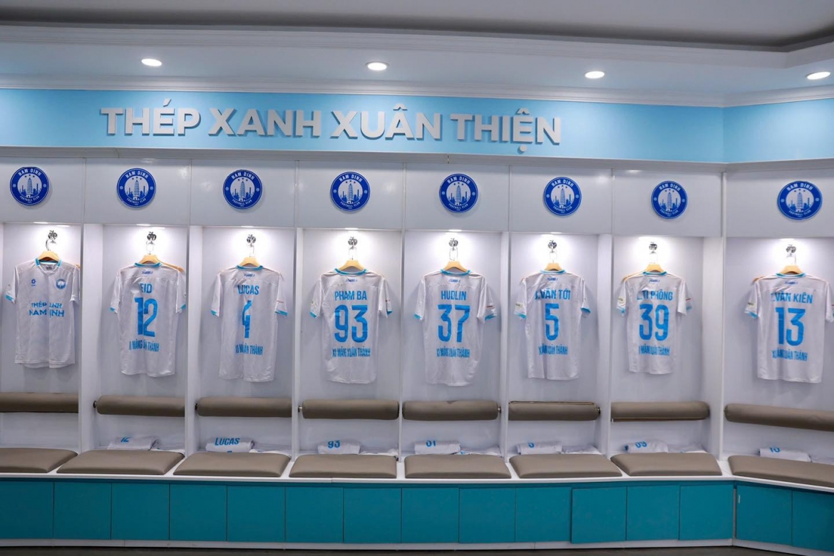 thang nam Dinh 3-2 ngay tai thien truong, cahn gianh sieu cup quoc gia 2024 2025 hinh anh 26