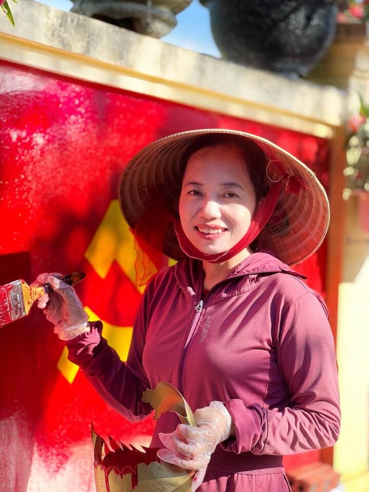 cap vo chong lam con duong sang ruc hinh anh co to quoc va co Dang hinh anh 4