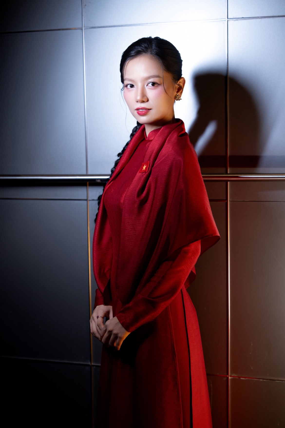 ve dep diu dang cua ha anh - bong hong trong phim mua do hinh anh 4