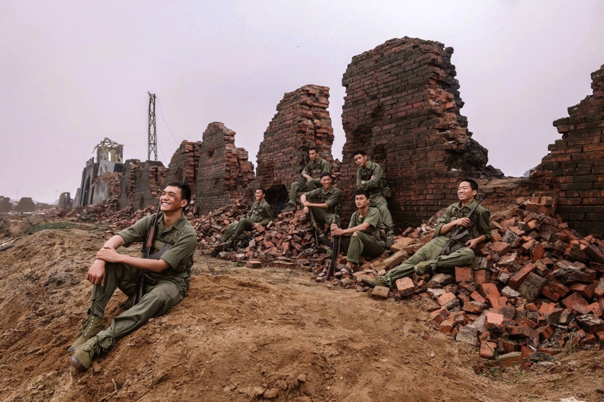 Cơn sốt “Mưa đỏ” và sự trỗi dậy của dòng phim lịch sử – chiến tranh Việt Nam
