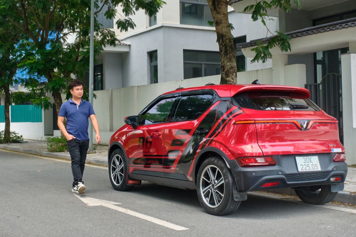chu xe vinfast vf5 sau 2 nam khong khoi bui, tiet kiem, dung re ngang xe may hinh anh 7