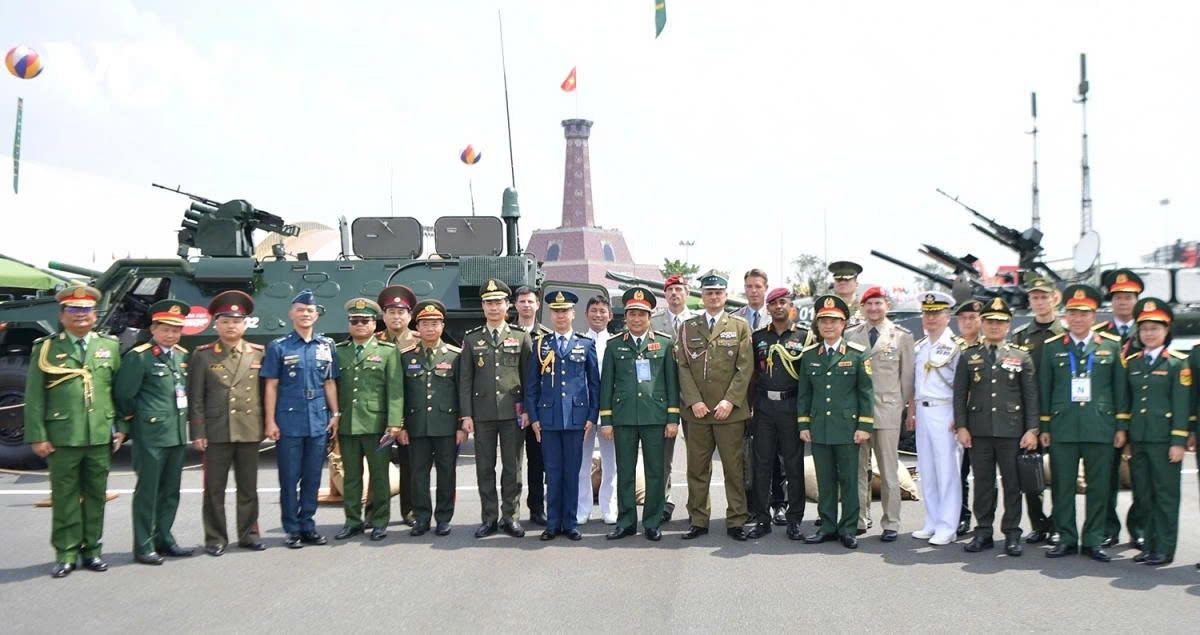 modern military hardware showcased at largest-ever exhibition in hanoi picture 8 modern military hardware showcased at largest-ever exhibition in hanoi picture 8