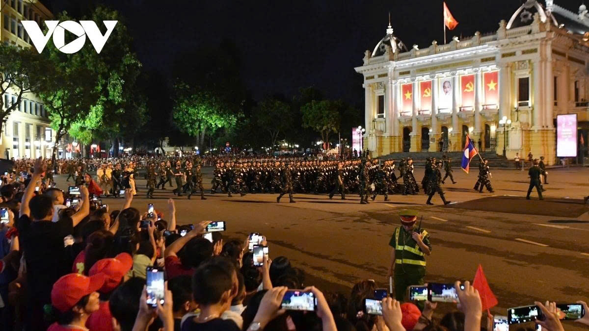 military formations, civic groups stage second rehearsal ahead of national day parade picture 9 military formations, civic groups stage second rehearsal ahead of national day parade picture 9