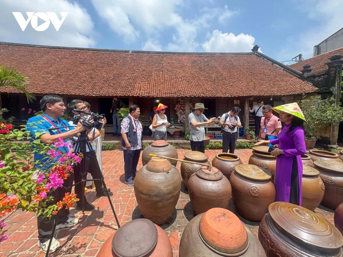 hanoi hosts int l media delegation to promote tourism during national day celebrations picture 1 hanoi hosts int l media delegation to promote tourism during national day celebrations picture 1