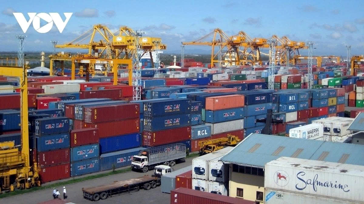 economists upbeat about vietnam s economic outlook despite global uncertainties picture 1 economists upbeat about vietnam s economic outlook despite global uncertainties picture 1