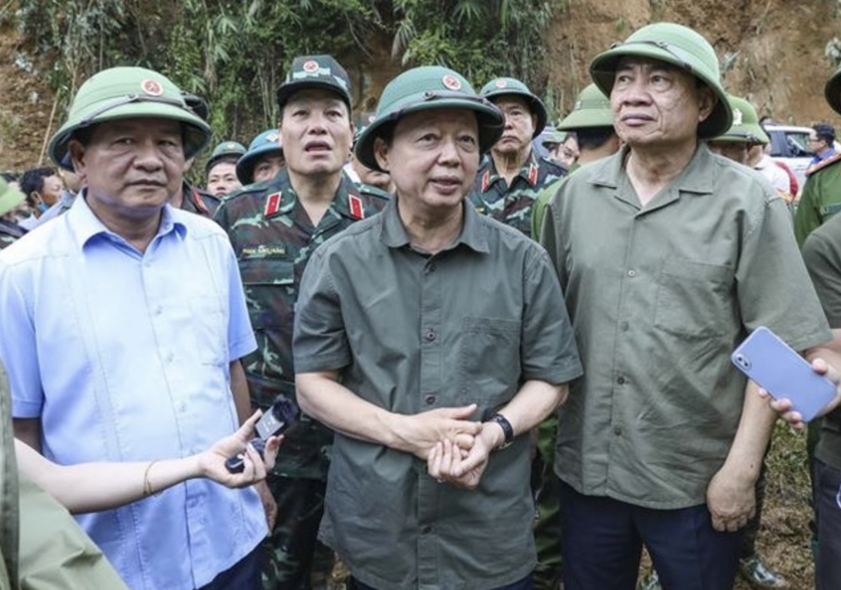 deputy pm asks for all-out efforts to safeguard flood-hit communities in dien bien picture 1 deputy pm asks for all-out efforts to safeguard flood-hit communities in dien bien picture 1