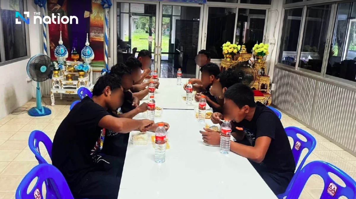 Binh sĩ Campuchia đang bị tạm giữ tại Thái Lan. Binh sĩ Campuchia đang bị tạm giữ tại Thái Lan.