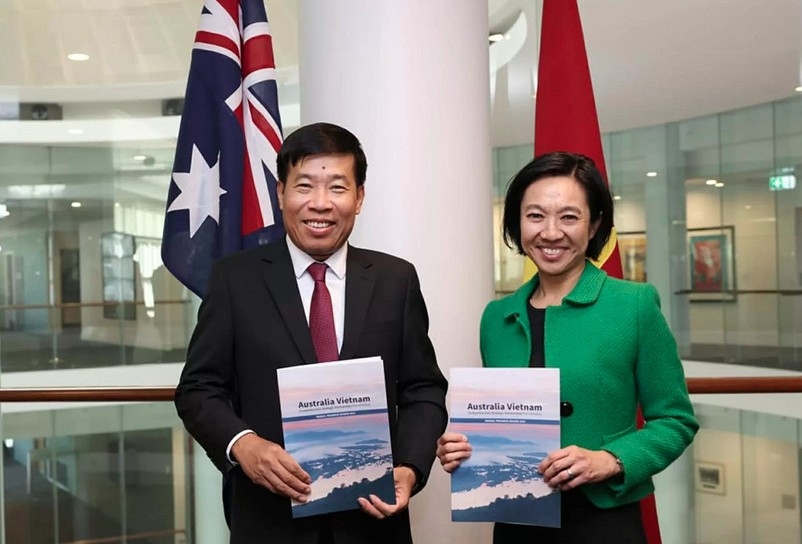 officials of vietnamese, australian ministries of foreign affairs hold first dialogue picture 1
