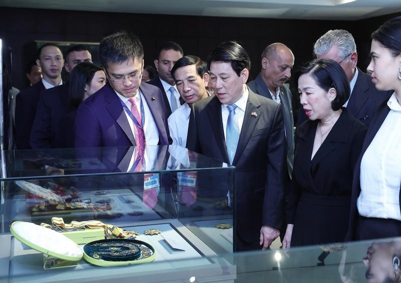 vietnamese state president visits museum dedicated to late egyptian leader picture 1