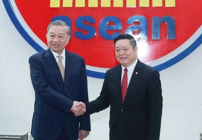 ASEAN Secretary-General praises Vietnam’s role in sustaining regional peace, growth