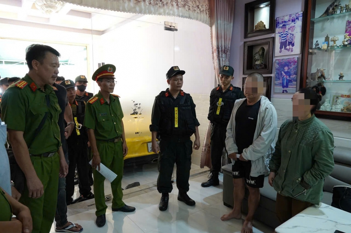 bat nhom cho vay lai nang, thu loi bat chinh hang ty dong hinh anh 4