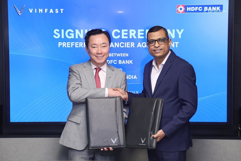 vinfast india partners with hdfc bank to deliver comprehensive ev financing solutions picture 1