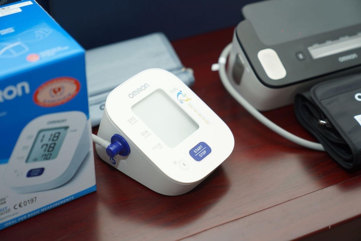 omron tiep suc y te dia phuong lan toa thoi quen theo doi huyet ap thuong xuyen hinh anh 1