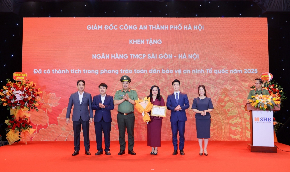 shb duoc vinh danh vi dong gop trong phong trao toan dan bao ve an ninh to quoc hinh anh 2