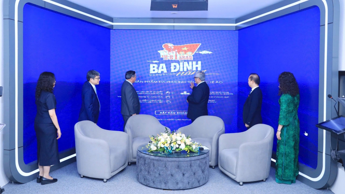 Hà Nội ra mắt sản phẩm truyền thông số đặc biệt VR-A80 chào mừng Quốc khánh