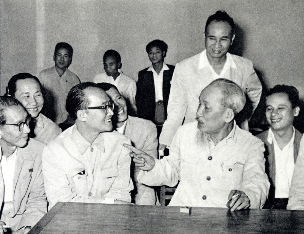 Doan ket, tap hop tri thuc bai hoc luon moi tu cach mang thang tam hinh anh 3