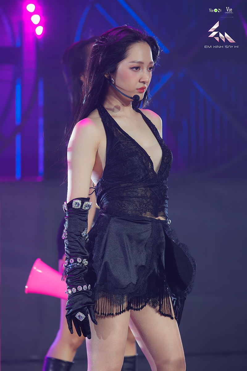 tu chi bay den idol gen z hanh trinh 12 nam cua phuong my chi hinh anh 4