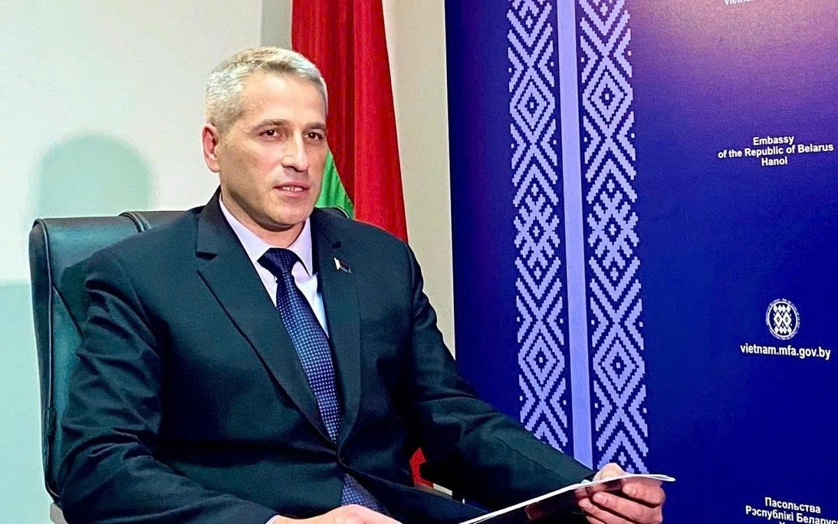 foreign diplomats impressed by vietnam s remarkable transformation picture 2 foreign diplomats impressed by vietnam s remarkable transformation picture 2